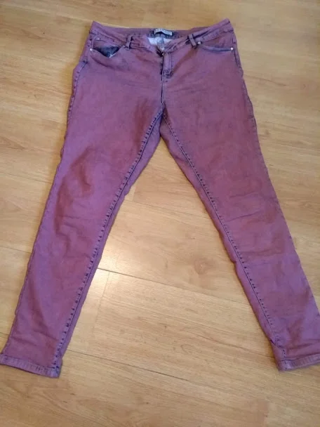 red acid wash jeans