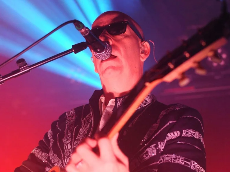 Glitter Machine release Take The Pain single from debut album Hanging Out For Fame.