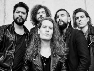 Romances release their brand new single ‘Musketeers’.