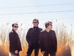 Manic Street Preachers to release new album The Ultra Vivid Lament on 03/09/21