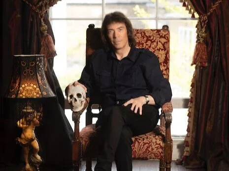 Steve Hackett launches a video for new single Natalia