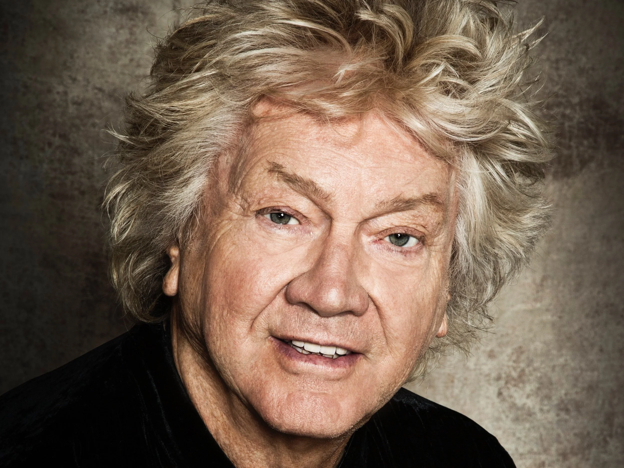 JOHN LODGE OF THE MOODY BLUES RELEASES ‘THE ROYAL AFFAIR AND AFTER’