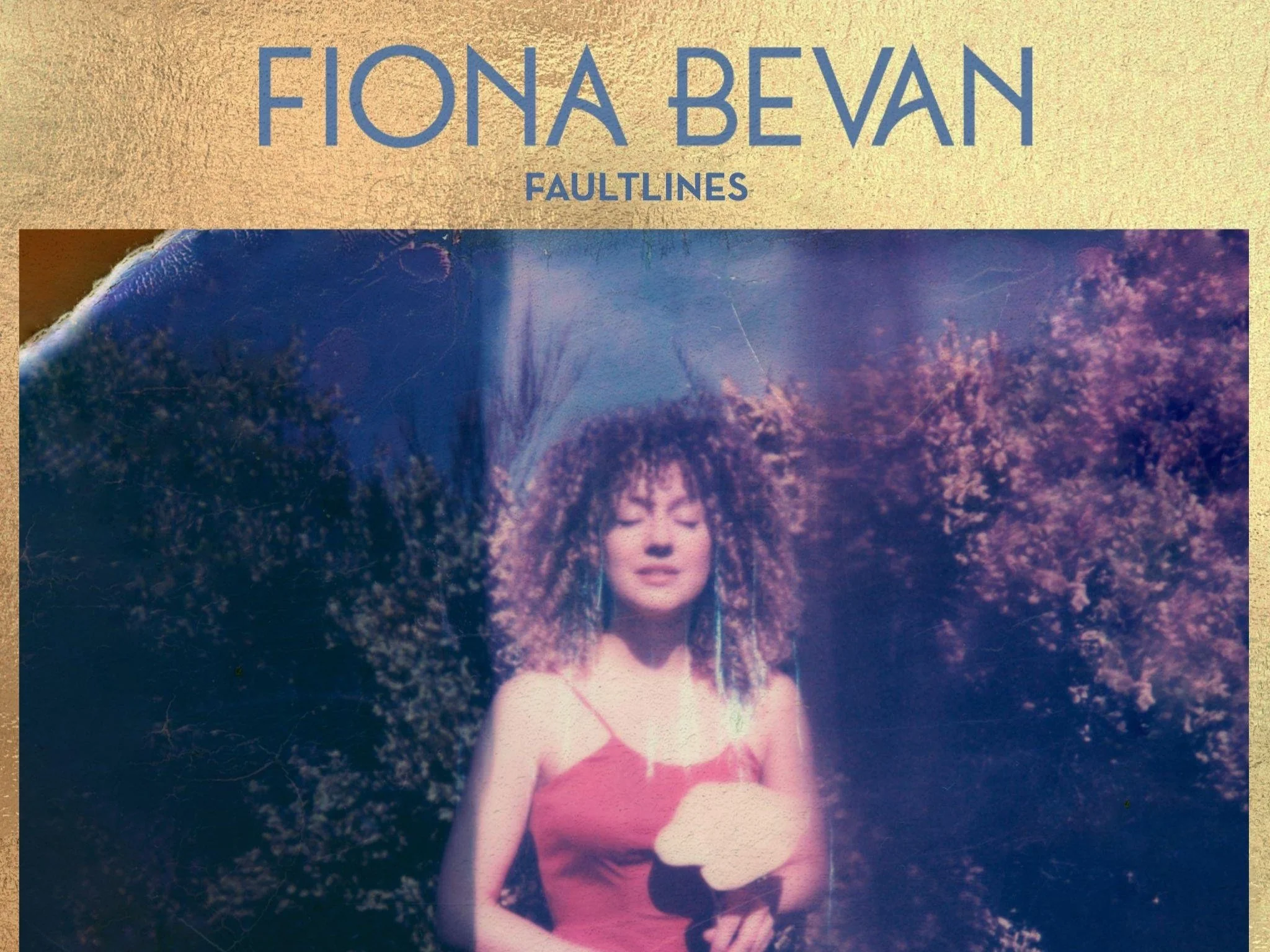 Fiona Bevan releases new single Faultlines