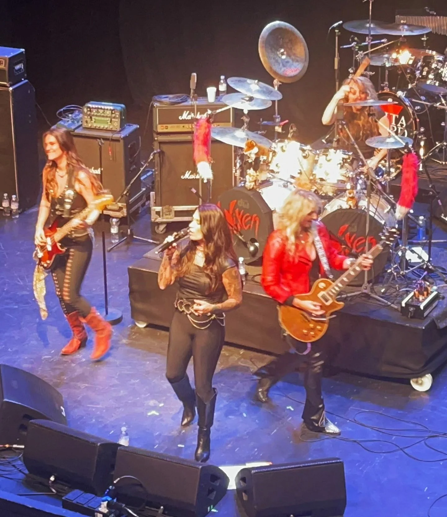 @vixen_band live at @indigoattheo2 Review coming soon to decibelreport.com
#livemusic #rock #musicreview #decibelreport