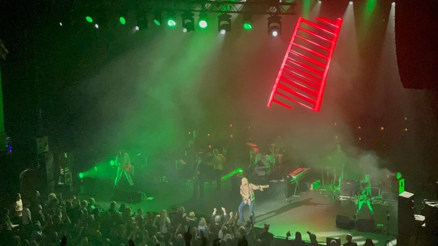 @boomtownratsofficial live at @eventimapollo Review coming soon to decibelreport.com
#livemusic #rock #musicreview #decibelreport