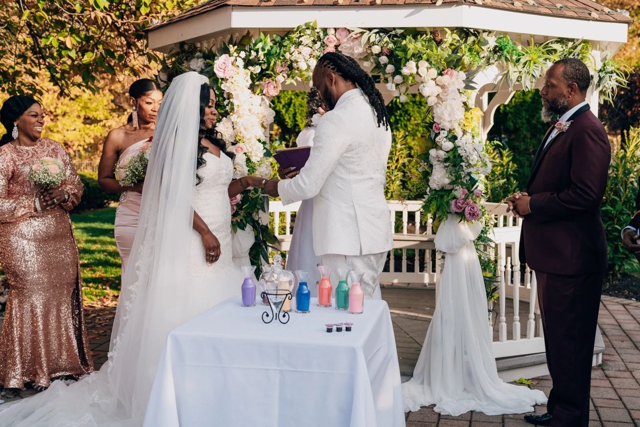 How to Plan a Wedding Ceremony That Reflects Your Personalities