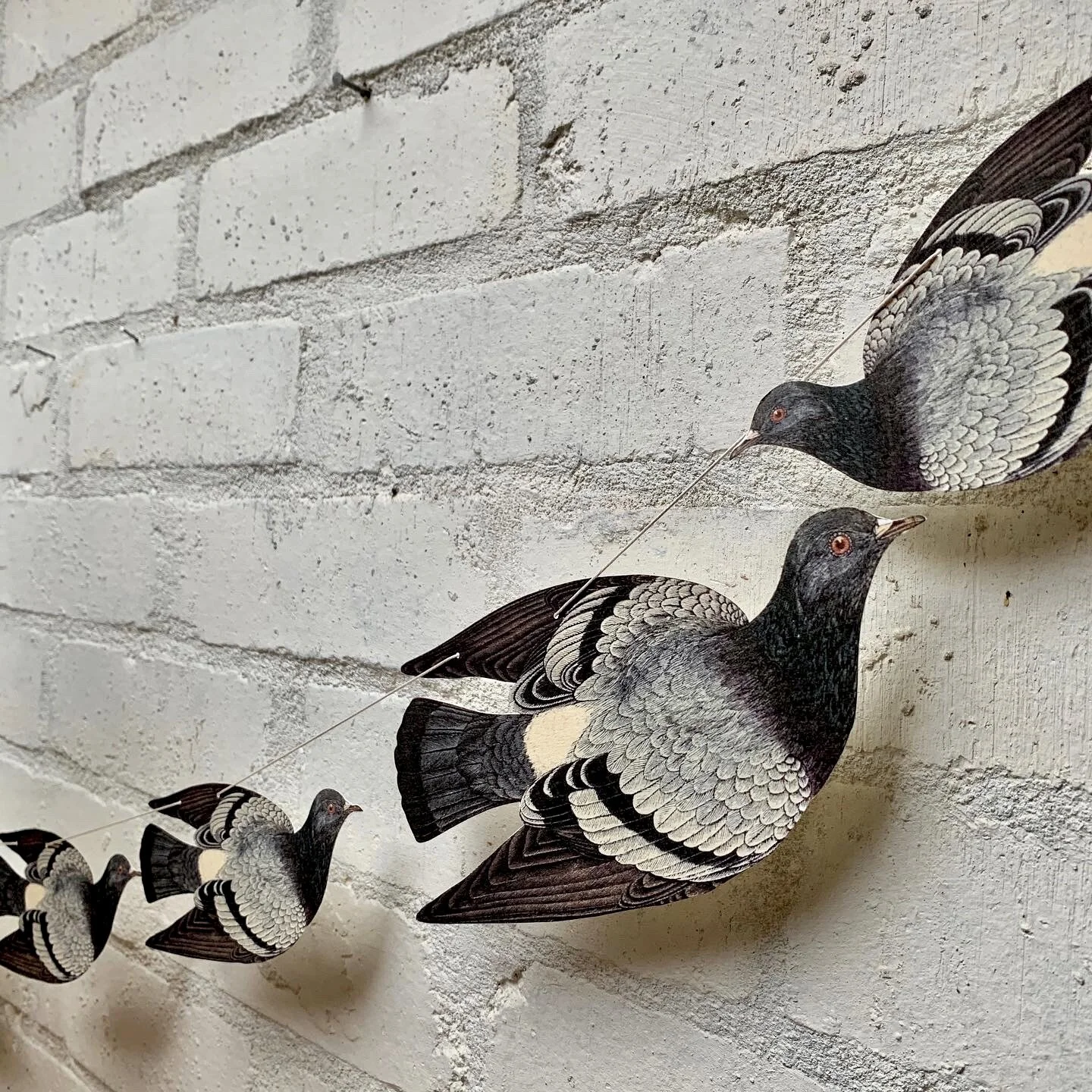Pigeon-bunting-vintage-illustration