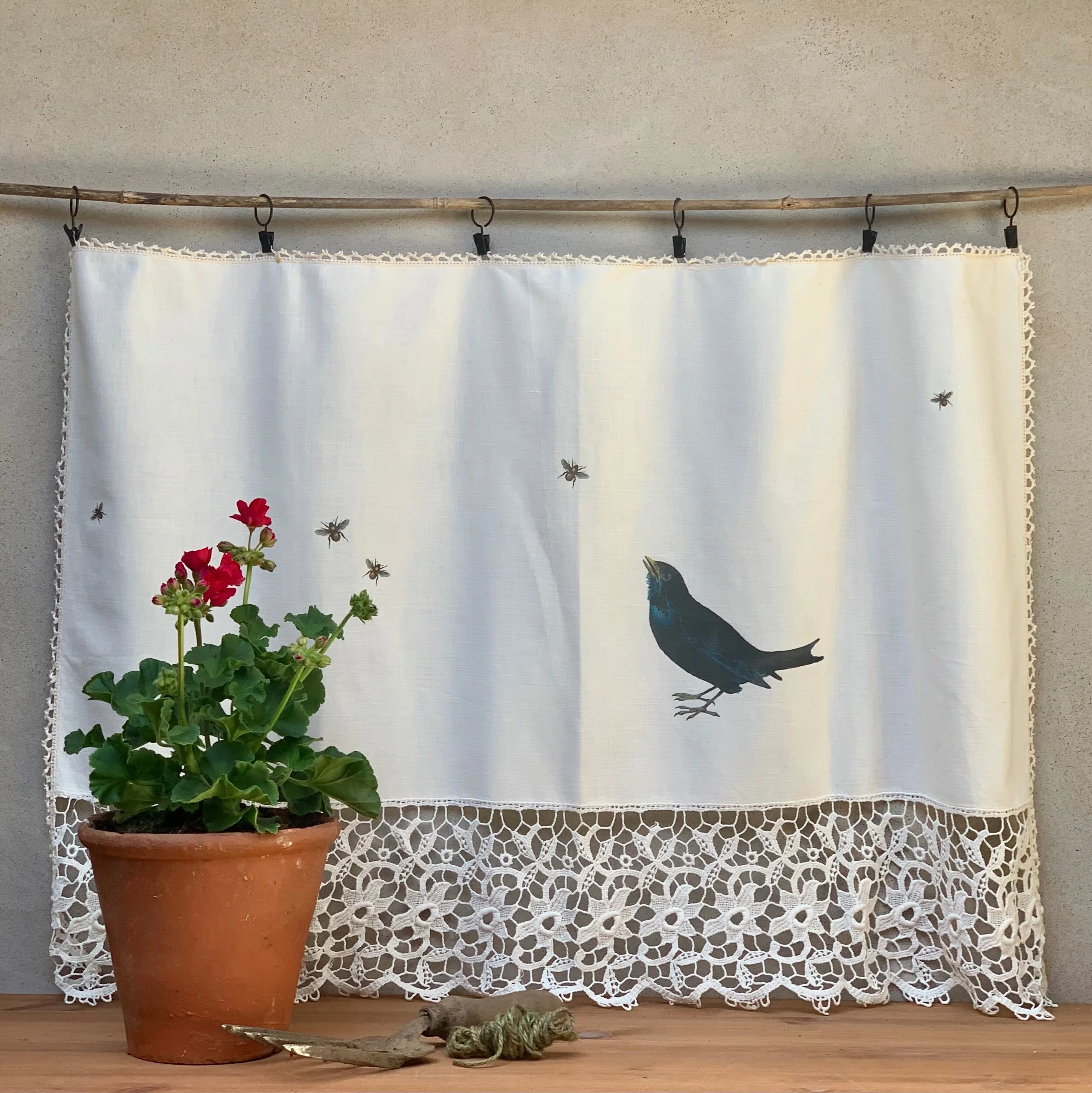 cafe-curtain-vintage-lace-panel