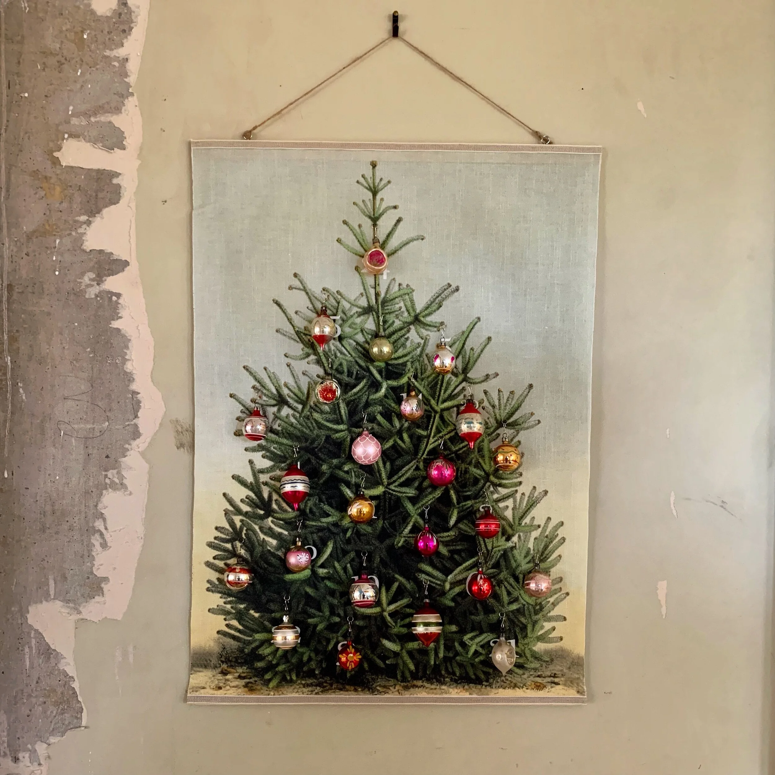 0CDC9734-97E3-4D4E-AF99-5ABCCA9CF2A5