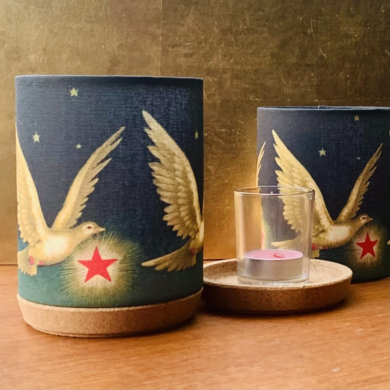 D702D4F2-1D64-44E3-8015-B6C6DE438F46