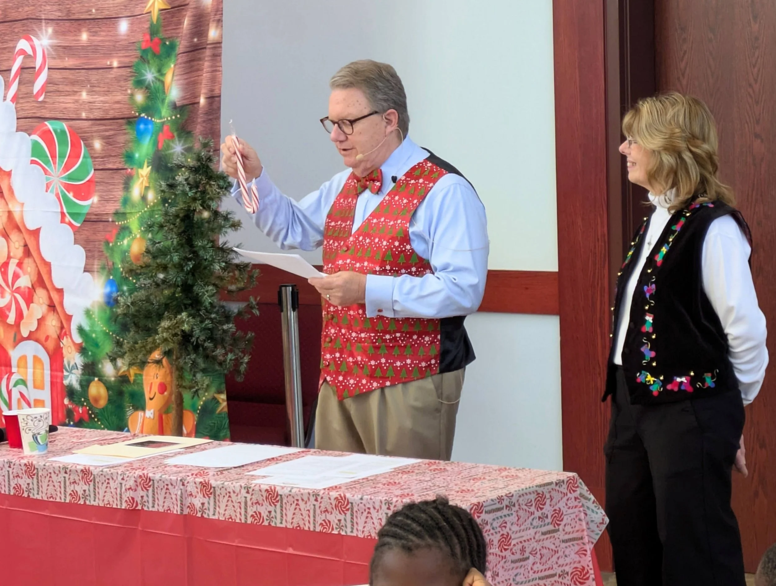 Gingerbread Bash 2025-7.jpg