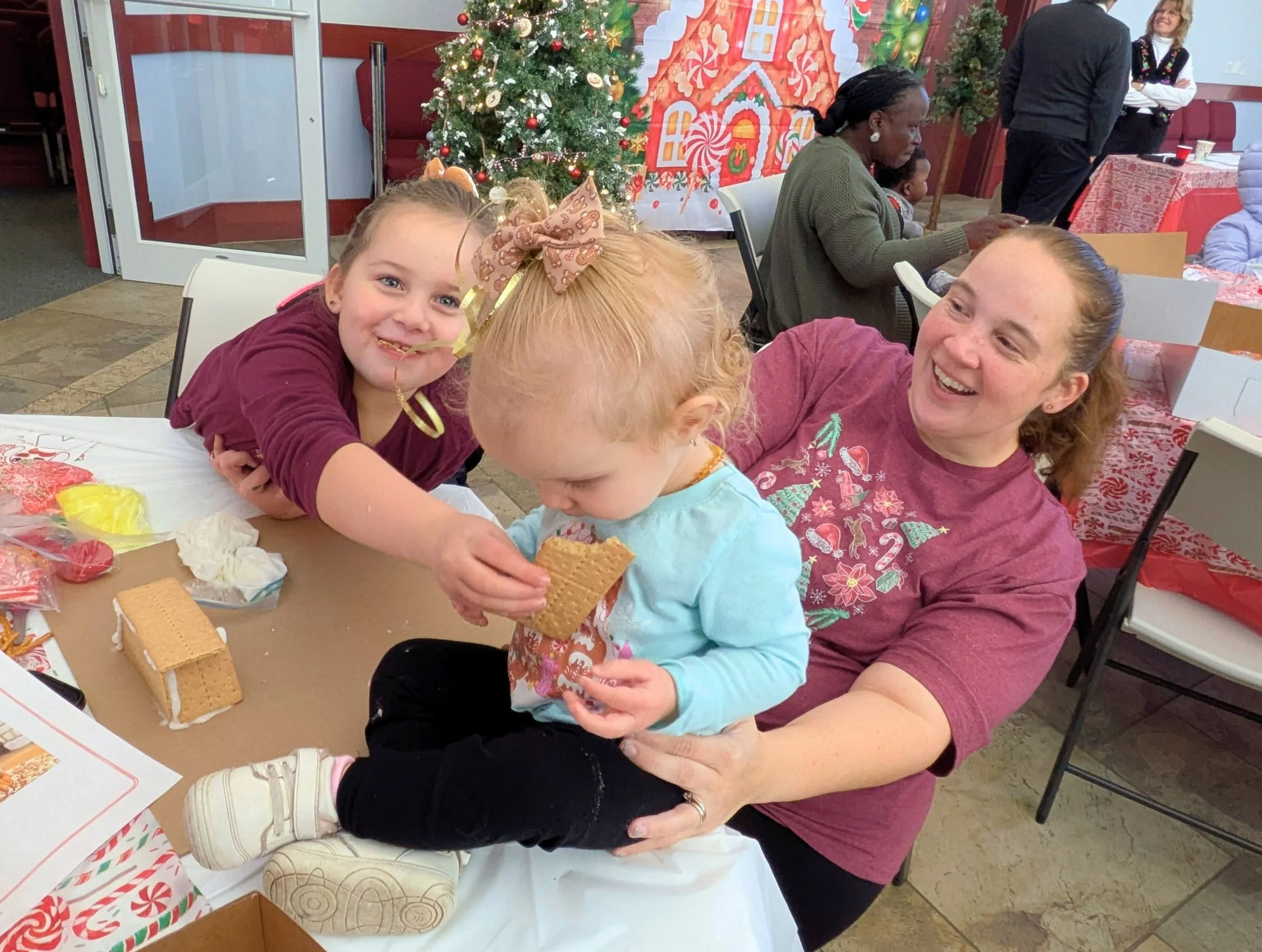 Gingerbread Bash 2025-25.jpg