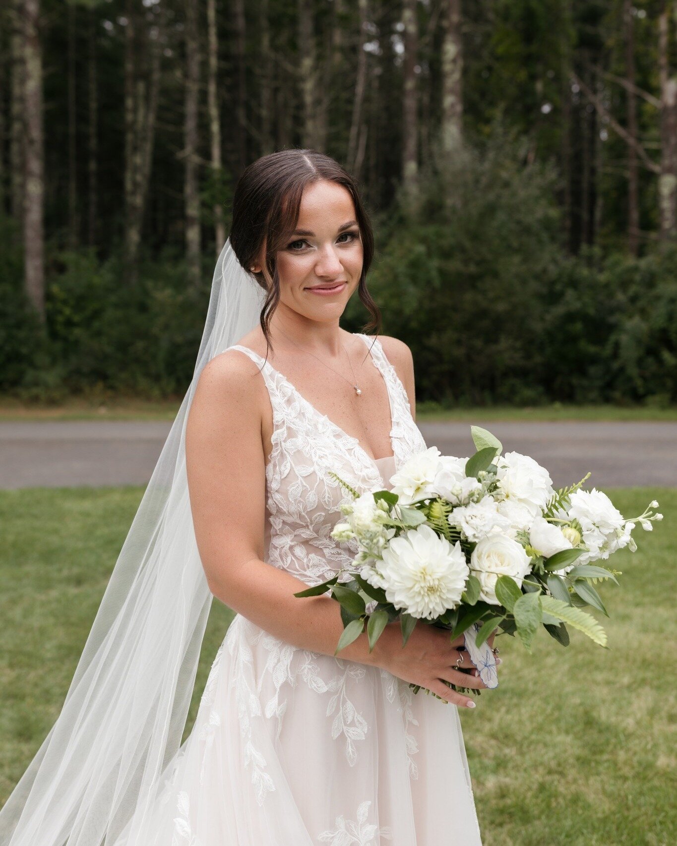 Sophia + Nick 9.8.23

-Portraits-

Photography: @nicolemadayphoto 
Videography: @mylesuva 
Floral Design: @ninetytwodesignco 
Bakery: @artisanbakeshop 
Entertainment + Photobooth: @blackdiamondboston  @djtavomexicousa 
Makeup: @thebeautybarracuda 
Ha