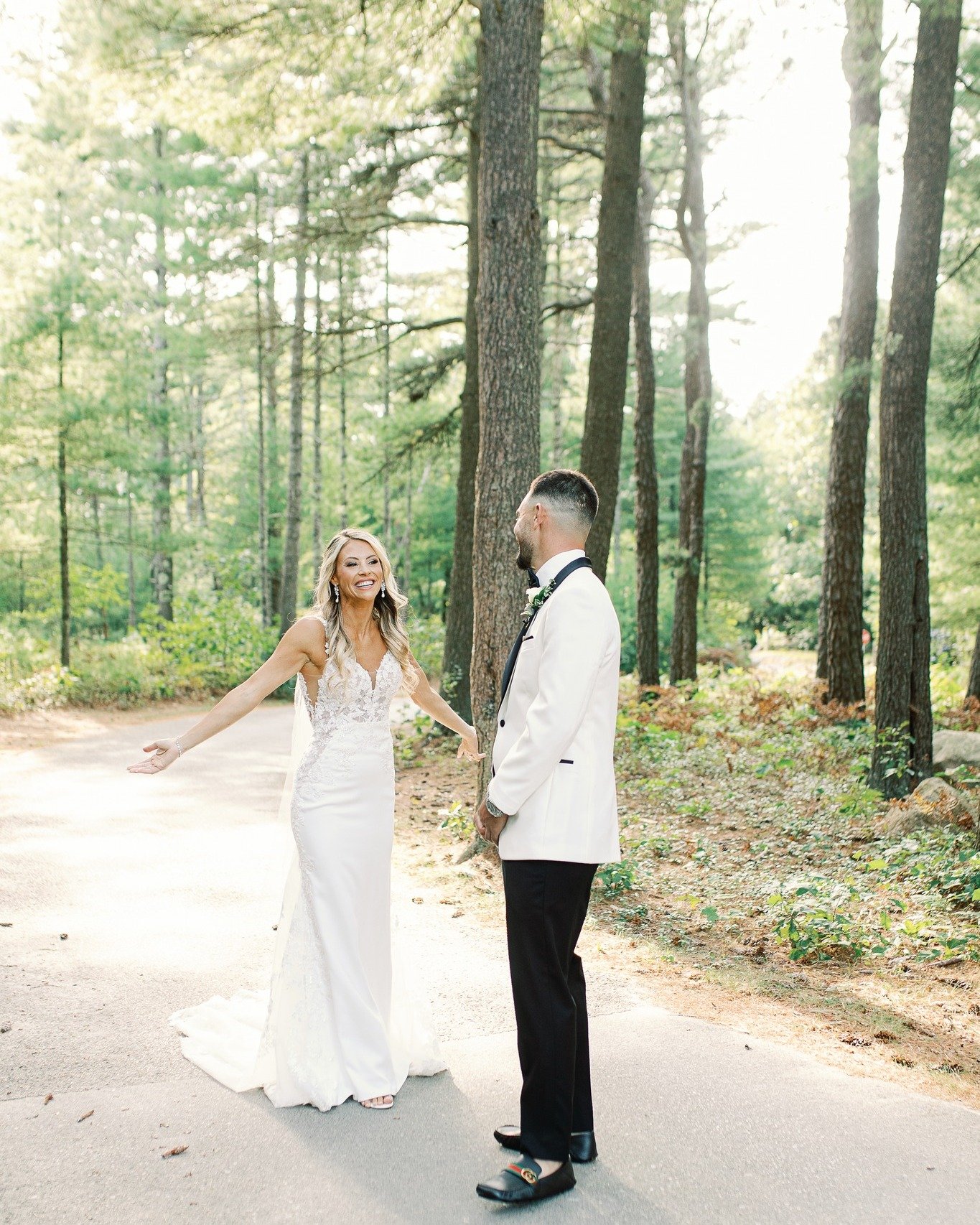 Kayla + Nick 09.22.23
bride: @k_colombo22 
groom: @ncolombo619 
Photography: @coltonsimmonsphotography 
Venue: @pavilionpgc
DJ: @djelsid 
Videography: @sojourner.media