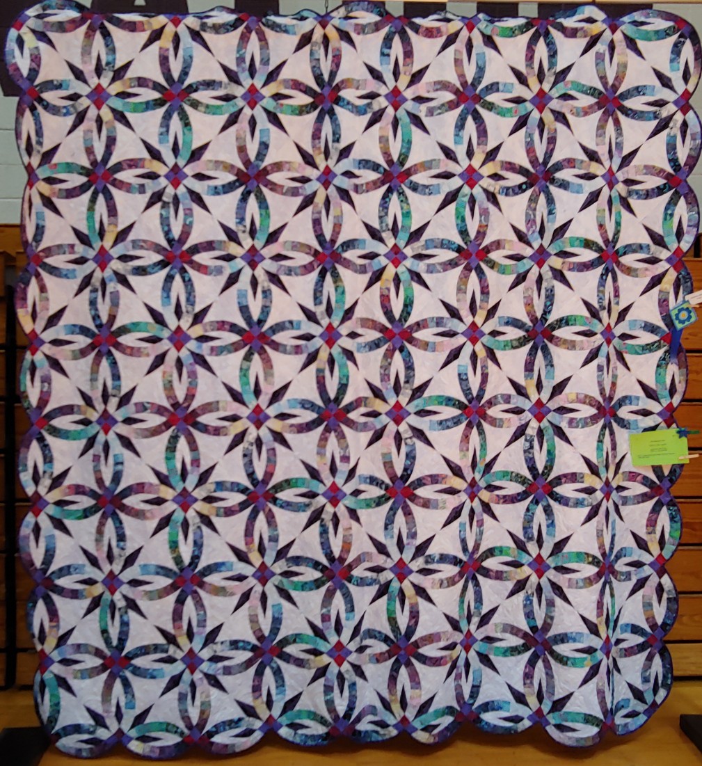 !st Place Traditional Large Quilt