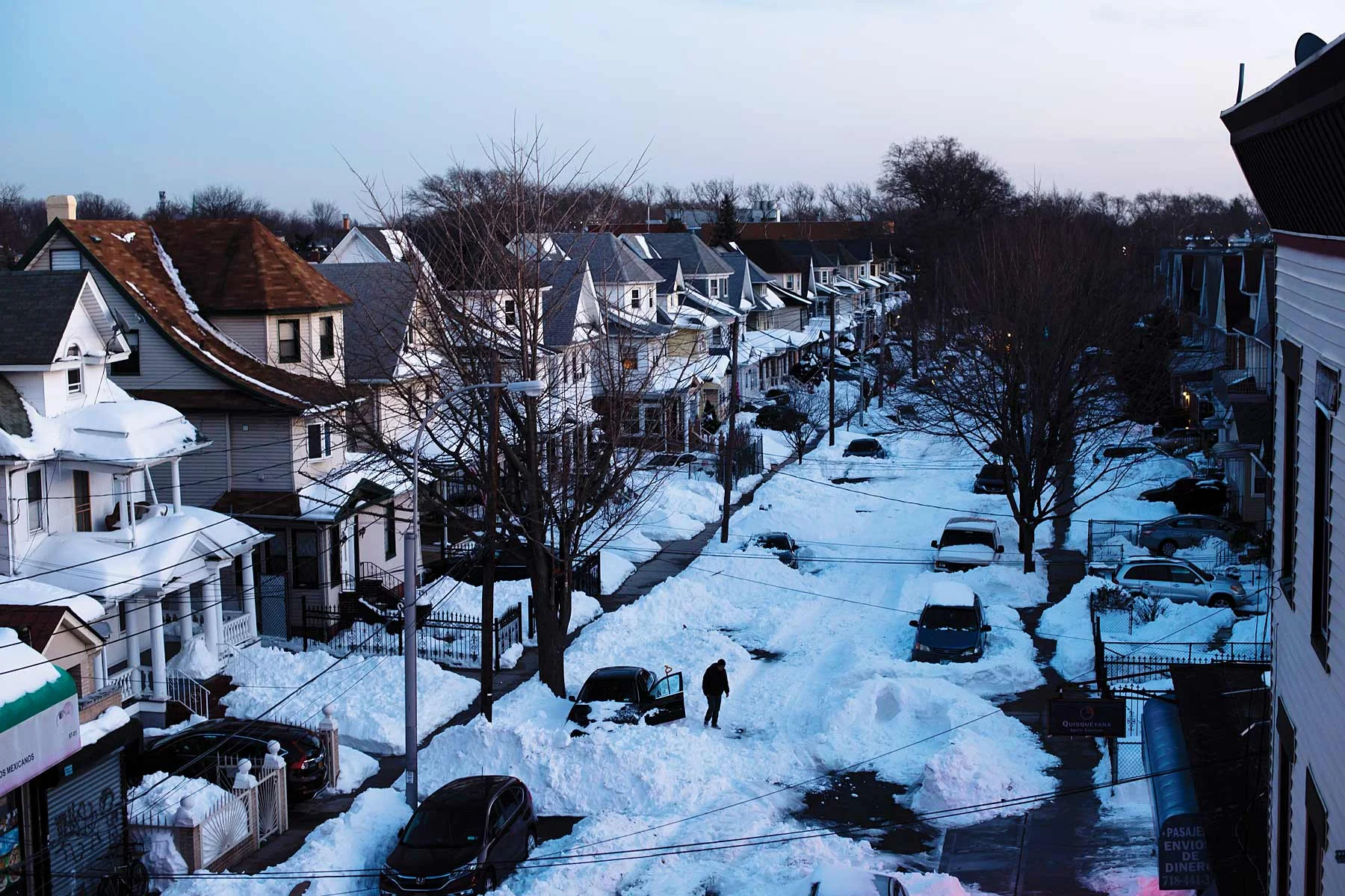160125-KM-SNOW-QUEENS-UNPLOWED-2.jpg