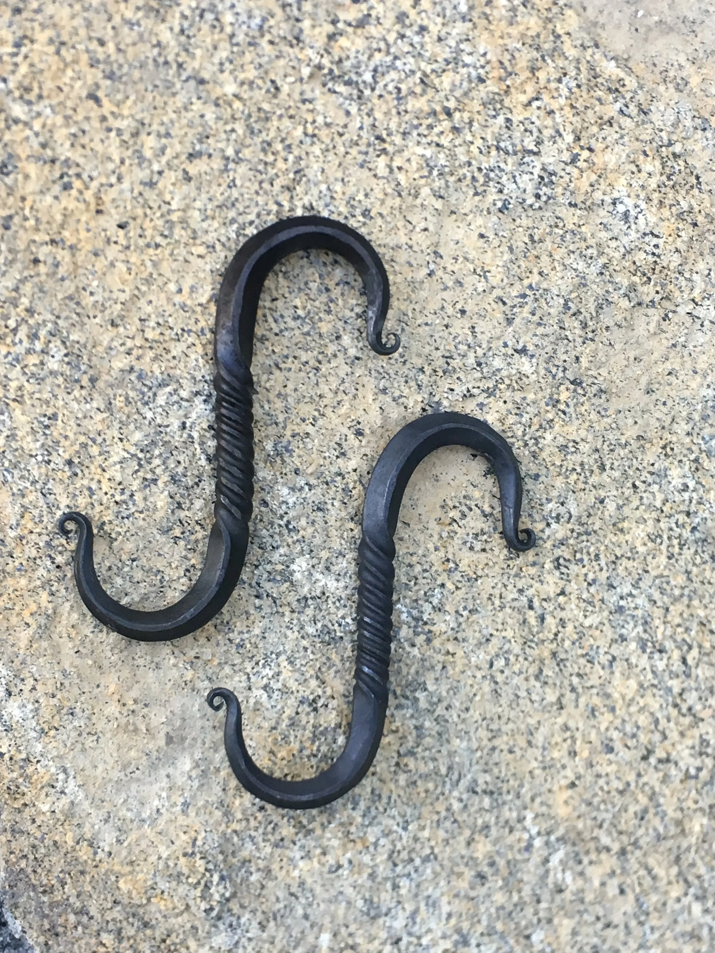 'S' Hooks