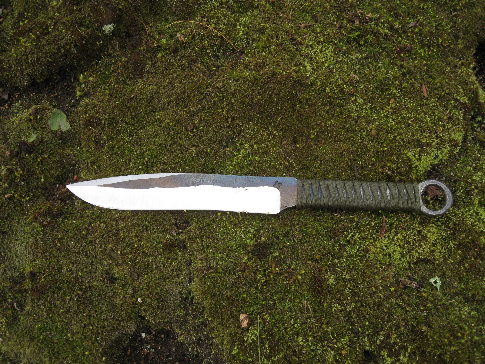 Re-curve Thrower Knife