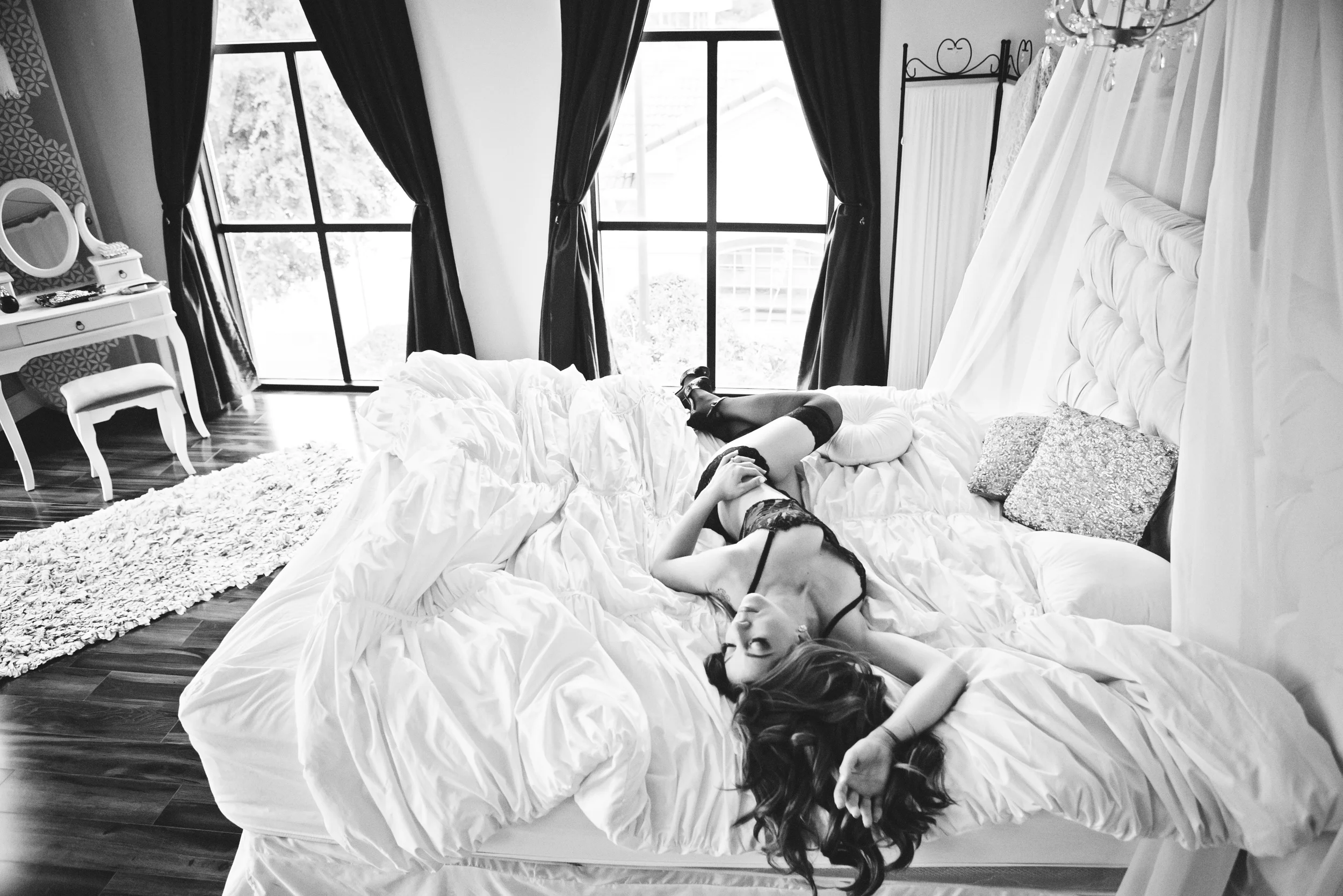 Lovely K. | Lovely in Lace by Sivan Photography