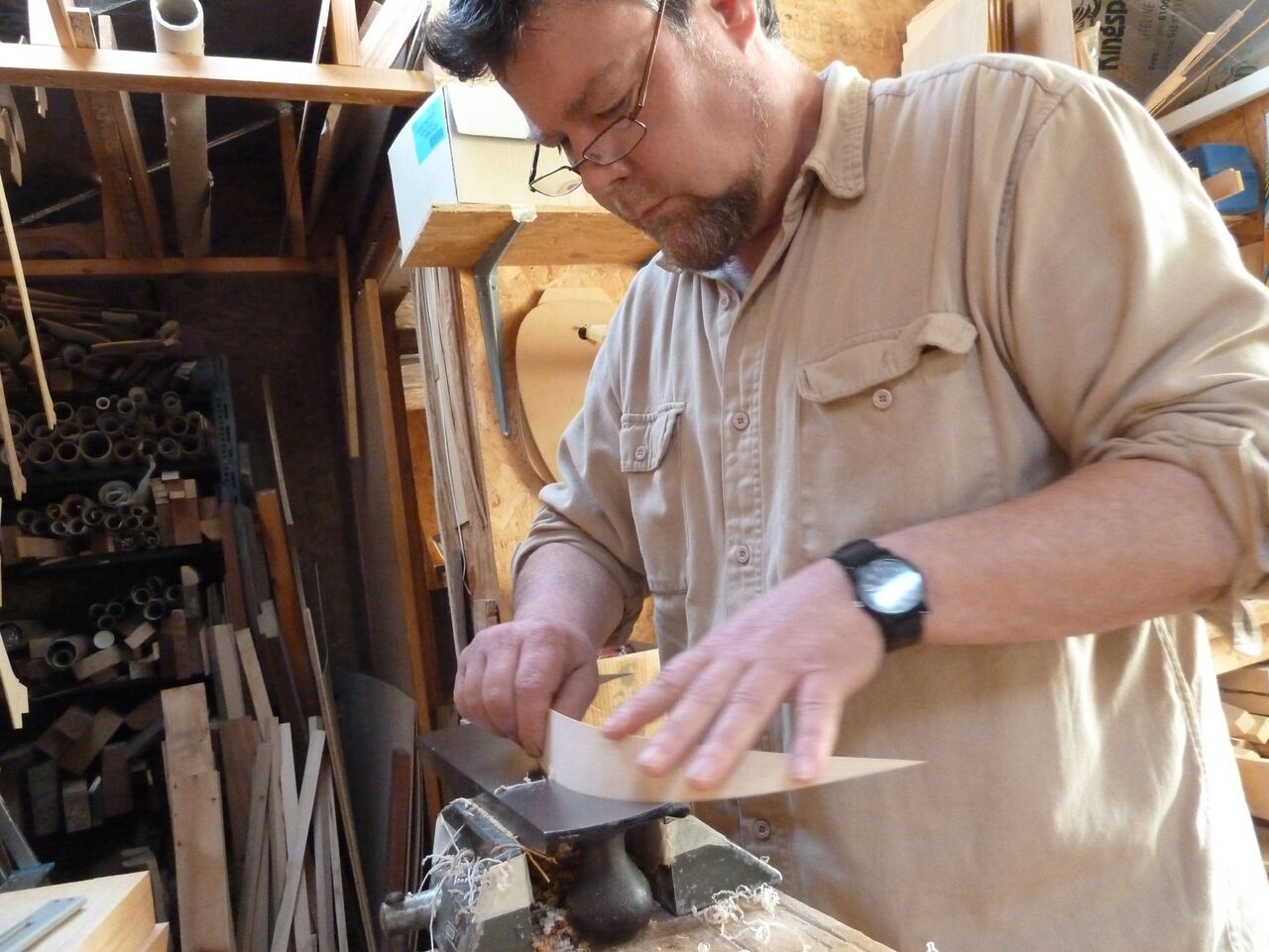 Trimming a lute rib_preview.jpeg