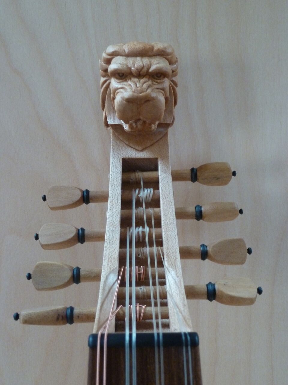 Gittern carved lion head pegbox 2_preview.jpeg