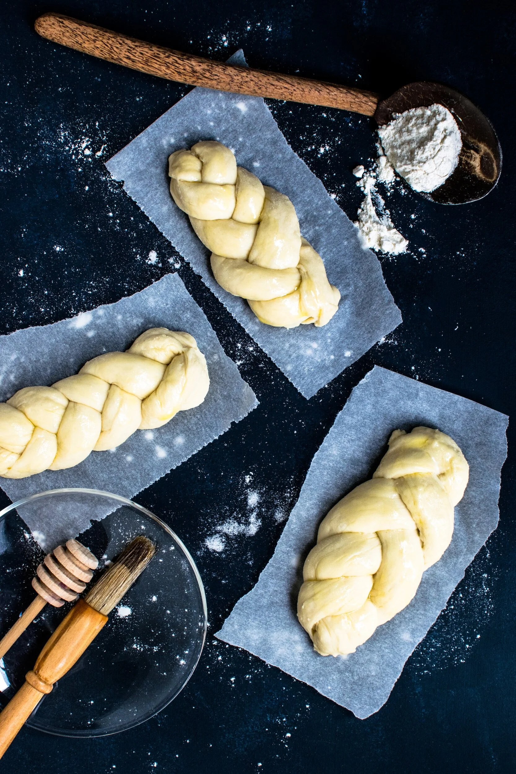 Knead 2 Know: RH Challah Bake. Learn. Discuss