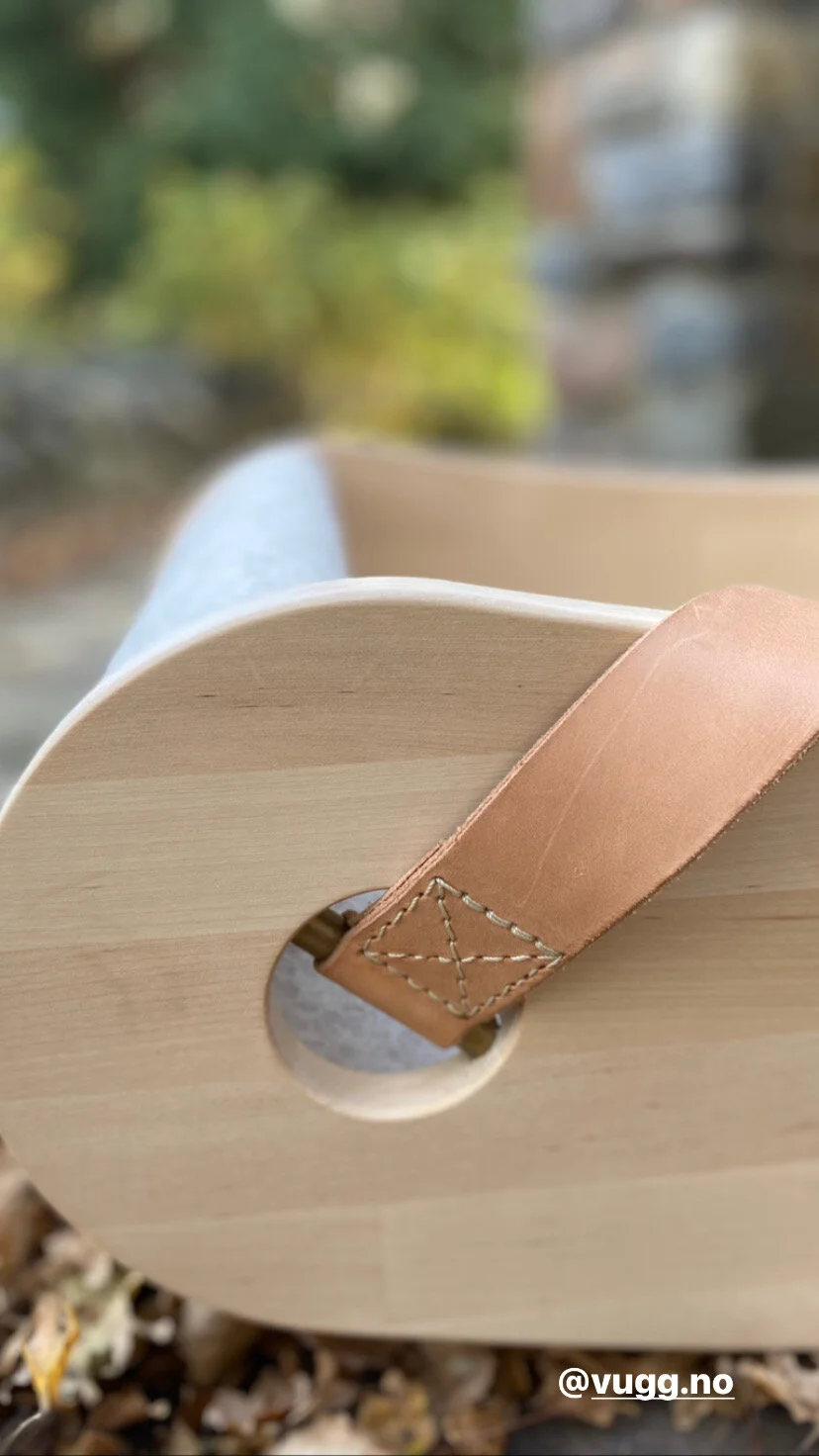 VUGG detail: brass and real leather.