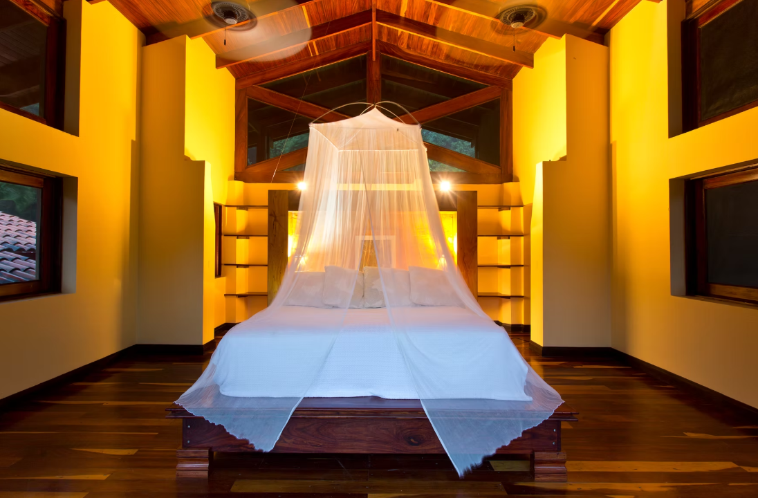 costa-rica-yoga-retreat-private-room-osa-peninsula.png