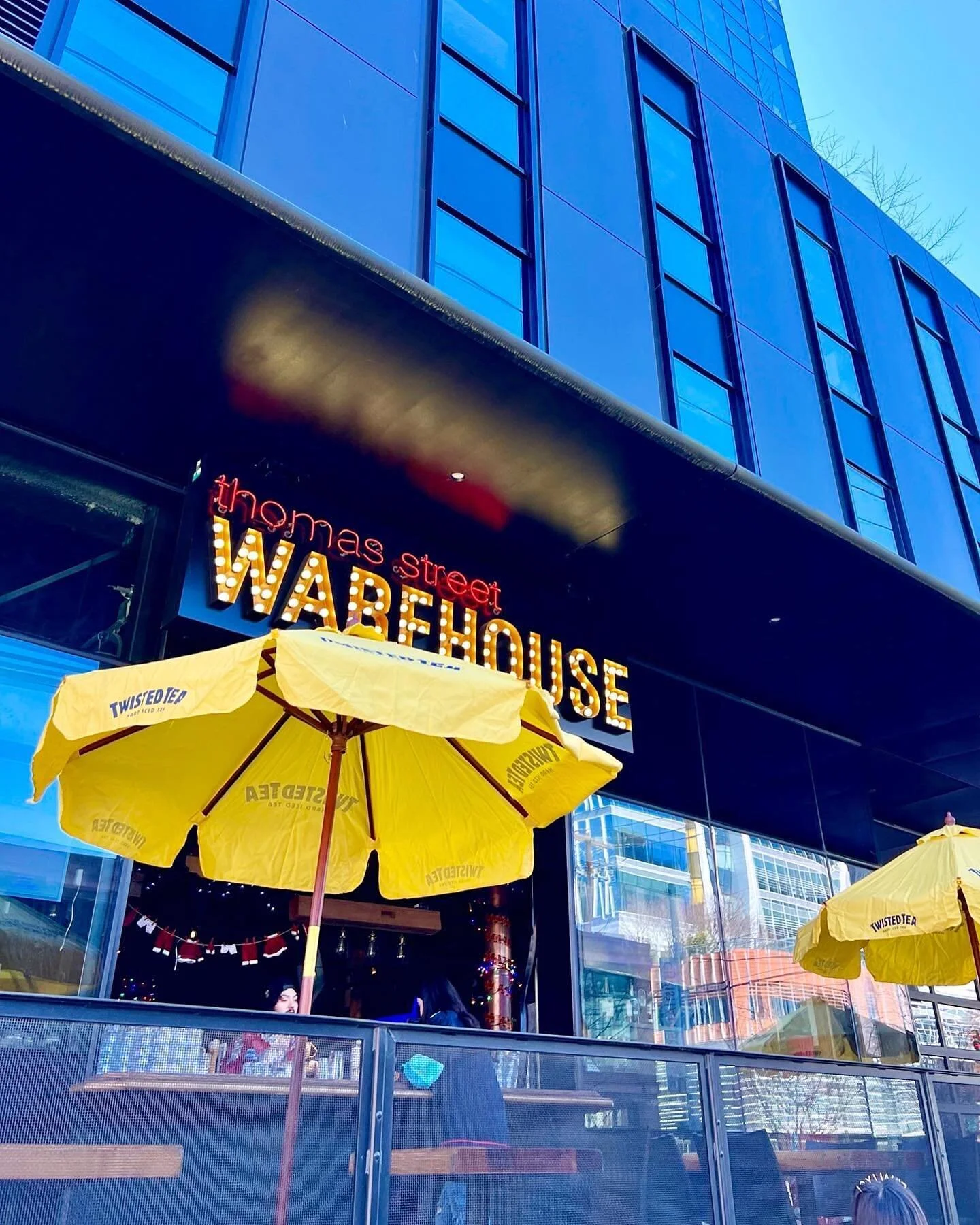 EAT ⚡️ DRINK | It’s patio season at @thomasstwarehouse ⛱️ Open 11am - 2am daily, swing by for a table in the heart of SLU — whether you are interested in a quick lunch, pregame drink, or a night on the town with friends, Thomas Street War
