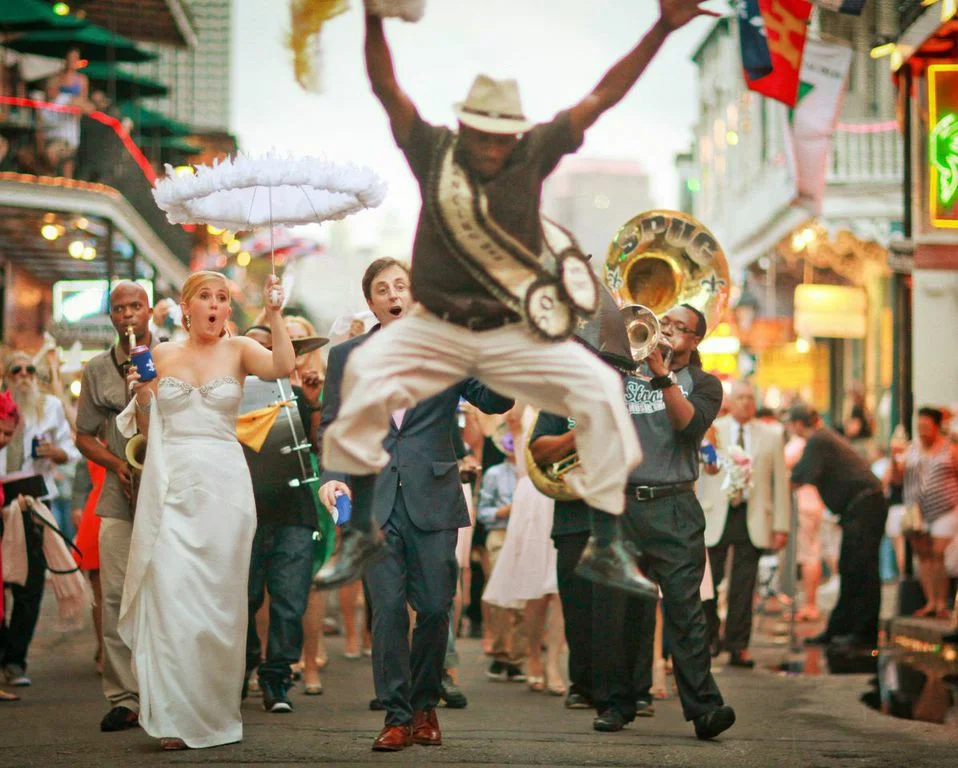 HOW MUCH DOES A LUXURY NEW ORLEANS WEDDING COST?