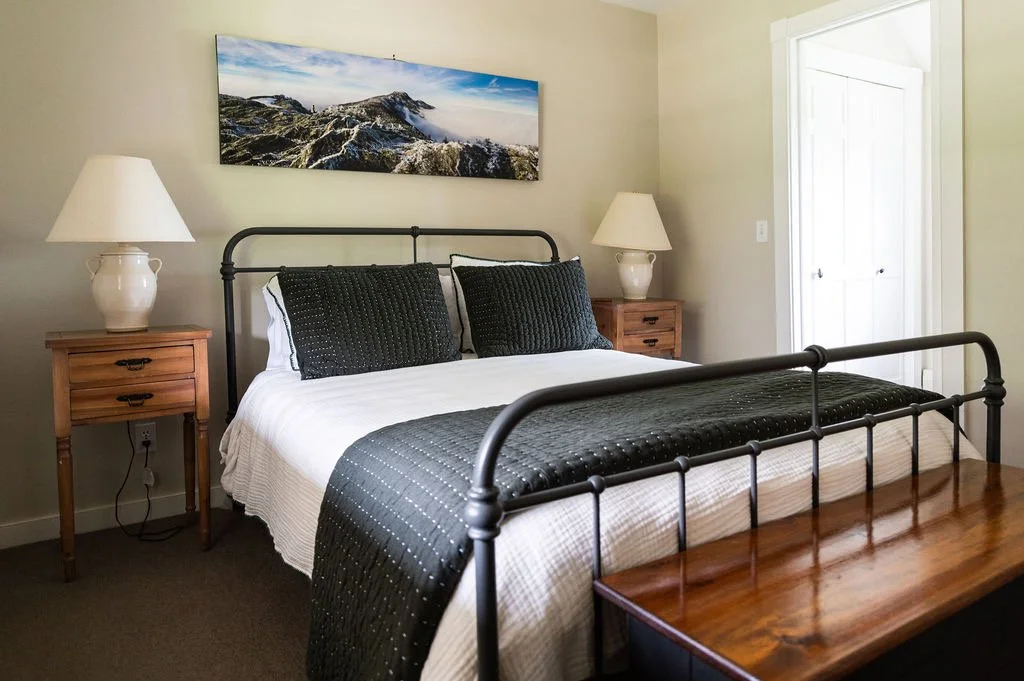Queen Room 1