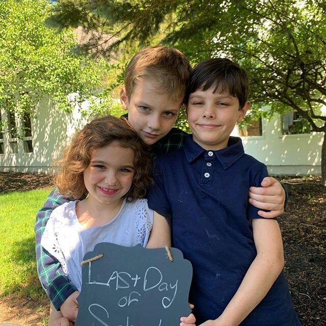 #lastdayofschool #obligatoryphoto 
#firstdaylastdaycomparison #carolinestreetelementary .
.
.
.
.
We are glad to have the conclusion. And the resolve to move forward to next fall with a greater appreciation of what the school community brings to our 