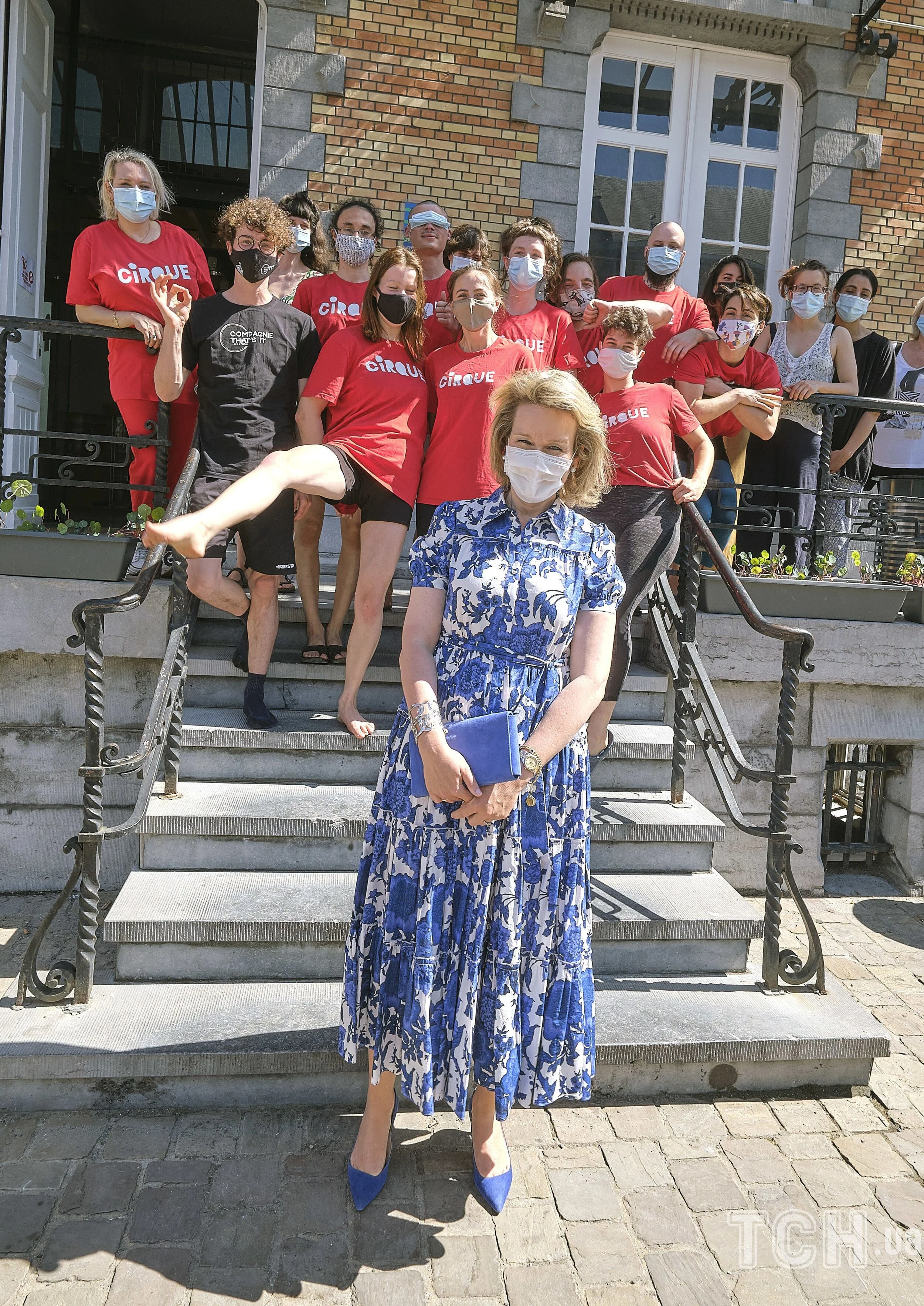 Queen Mathilde Visits Ecole de Cirque de Bruxelles