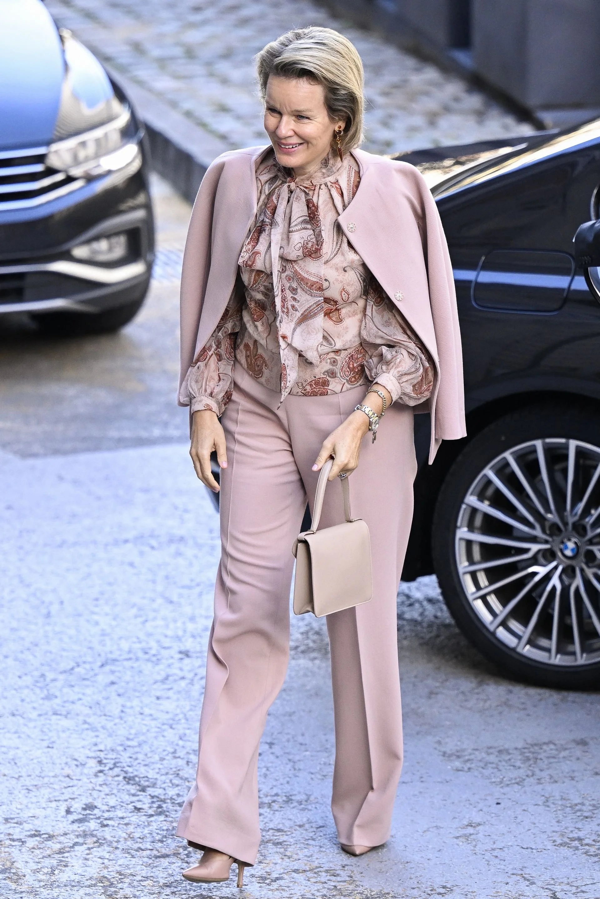 Queen Mathilde Attends Academic Session on Breast Cancer