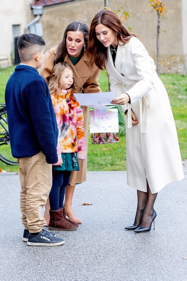 Queen Letizia and Crown Princess Mary Visit Mary Elizabeth's Hospital ...