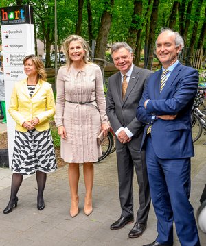 Queen Maxima Attends Meeting on Appropriate Care in Austerilitz — Royal ...