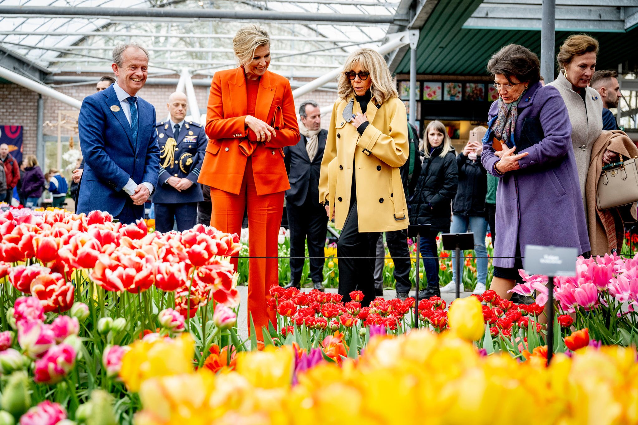 Queen Maxima and the First Lady of France Visit Keukenhof in Lisse ...