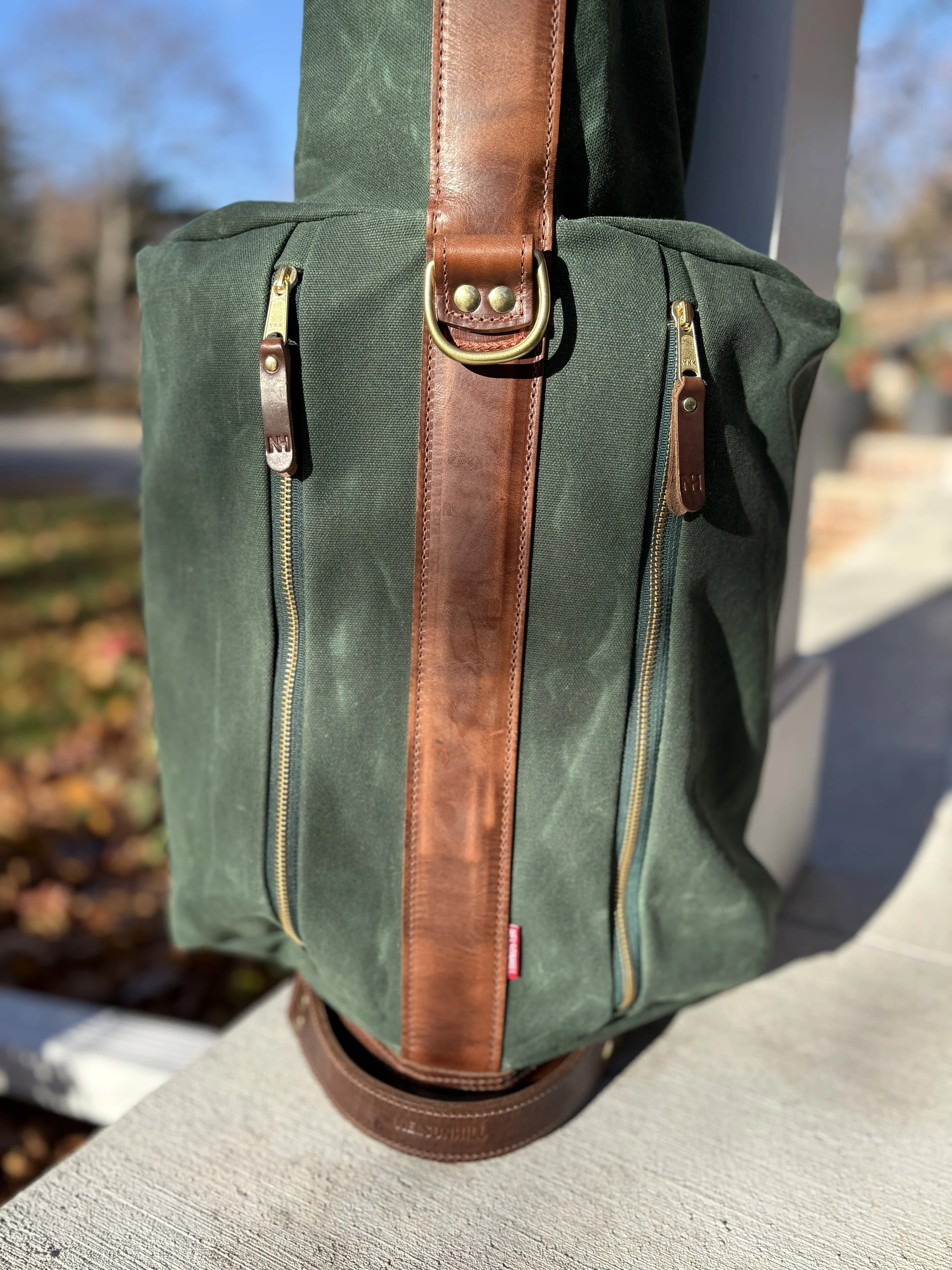 3-nelson-hill-original-leather-sunday-golf-bag.jpg
