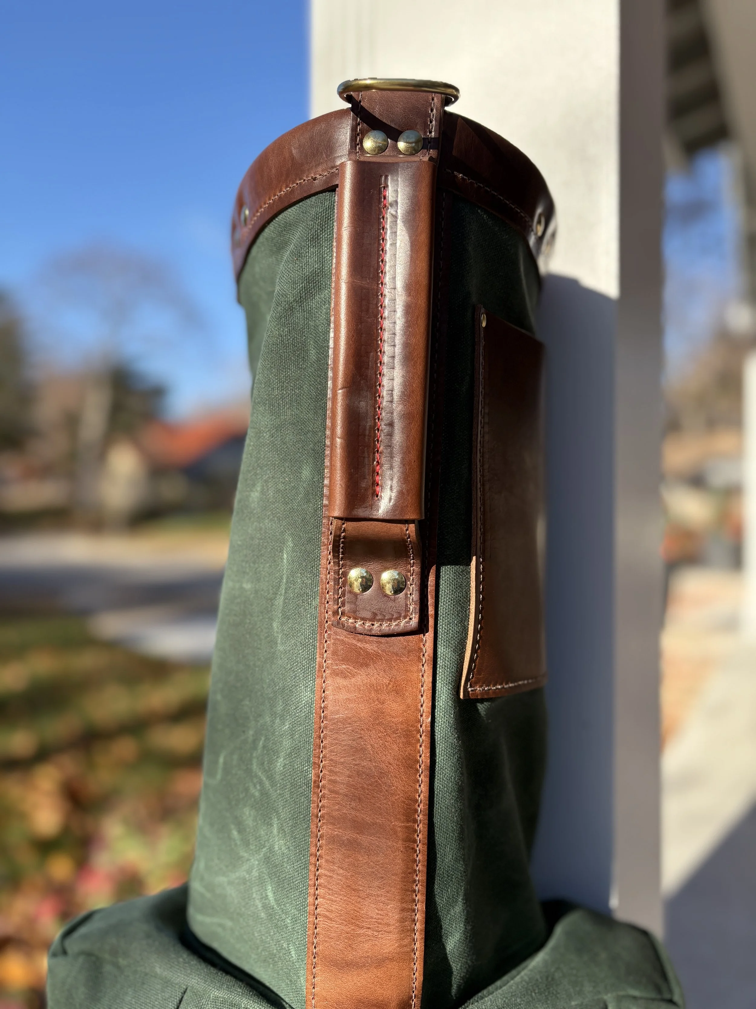 2-nelson-hill-original-leather-sunday-golf-bag.jpg