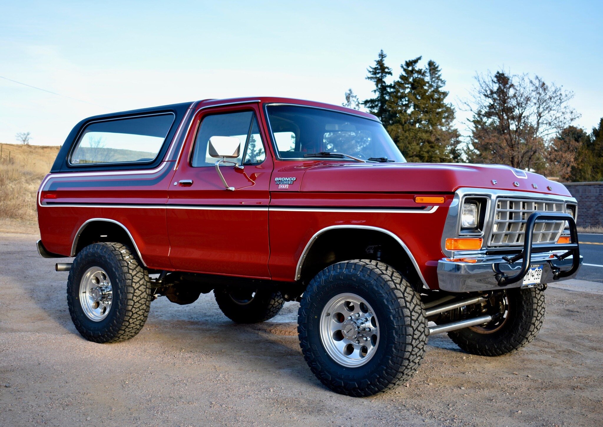 !!!FOR SALE!!! Well, Santa called in a favor and borrowed the #superbronco but now it's back home and cleaned up after a hard day delivering presents to the kiddos in the mountains.  The owner is looking towards 2024 and some big new builds so this o