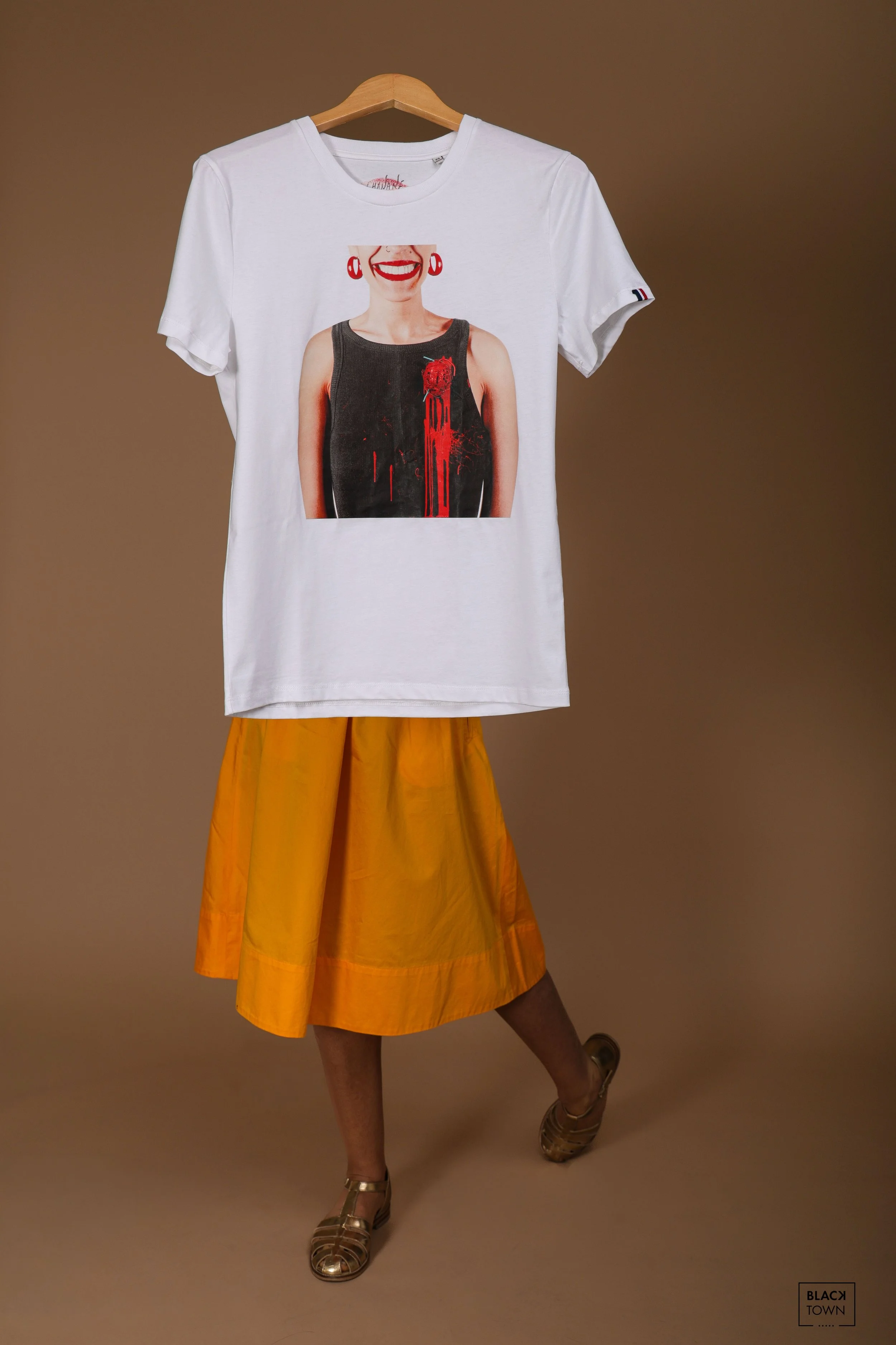 portrait-debout-artiste-tshirt-personnalise-bruxelles.jpg