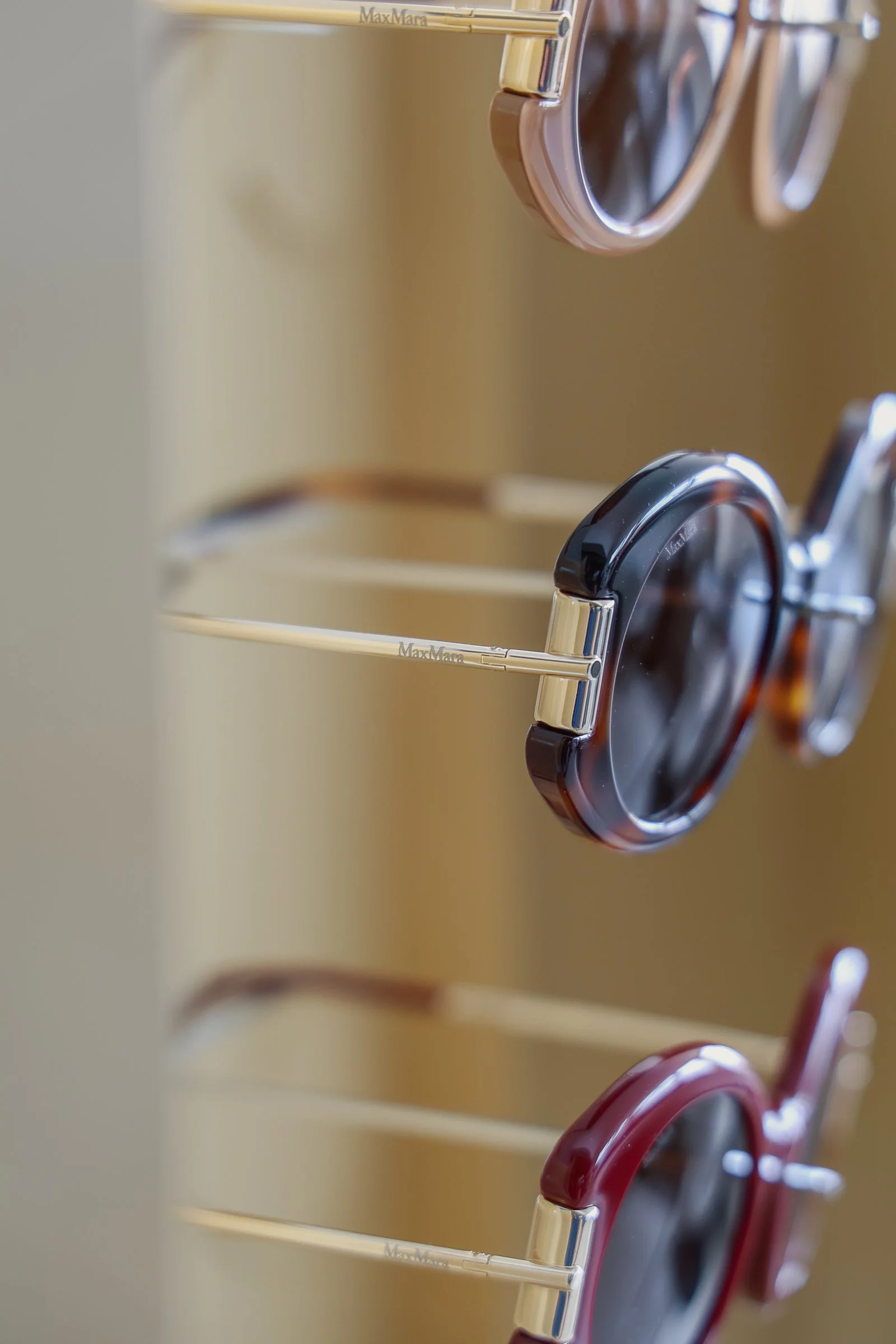 Photographe produit et corporate - Lancement de la nouvelle collection MaxMara à Knokke. Mise en lumière du design et du merchandising lors de cette activation de marque premium.