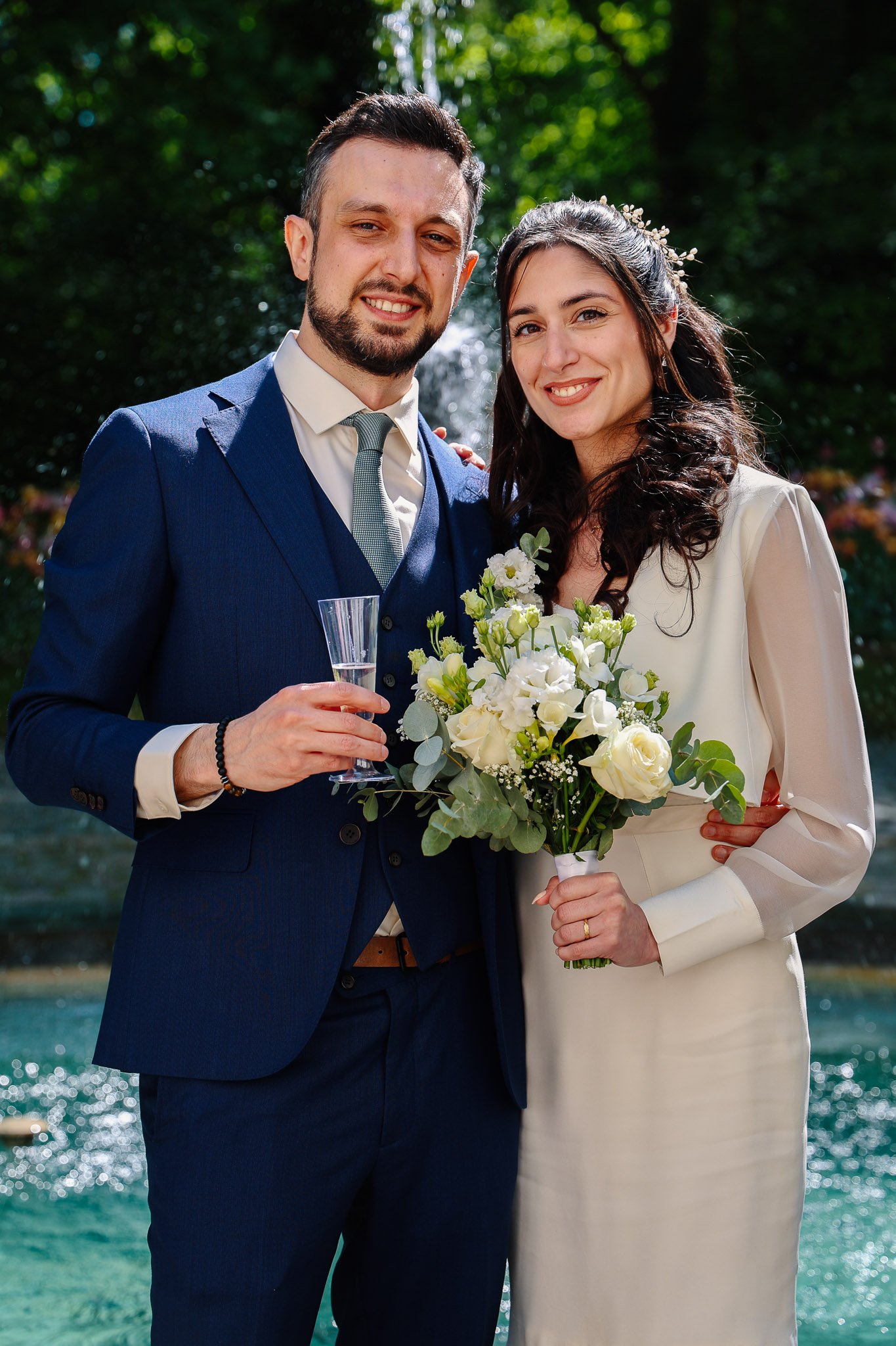 Photographie de mariage authentique et spontanée capturée sur le vif en Belgique par le vidéaste et photographe Blacktown Studio.