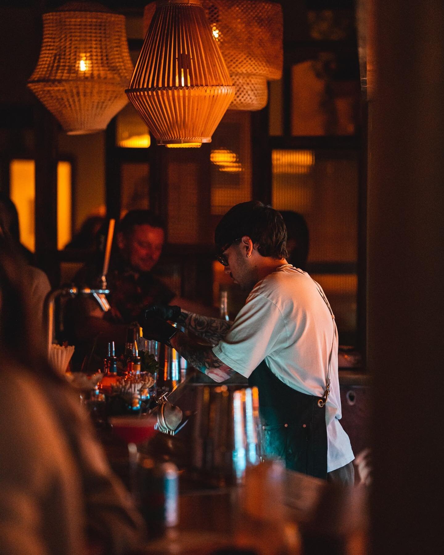One day you&rsquo;ll meet the guy of your dreams at Nine Lives Bar and look back on how you fell in love over the sweet, sweet sounds of Lip Service&hellip;. #newmenu 

MARGARITA HOUR Every. Single. Day. until 6pm

Book your spot babe, #linkinbio

#L