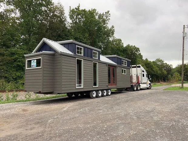 Nothing we can&rsquo;t move 💪🏻

#tinyhome #trucking #logistics #shipping #maxtrans