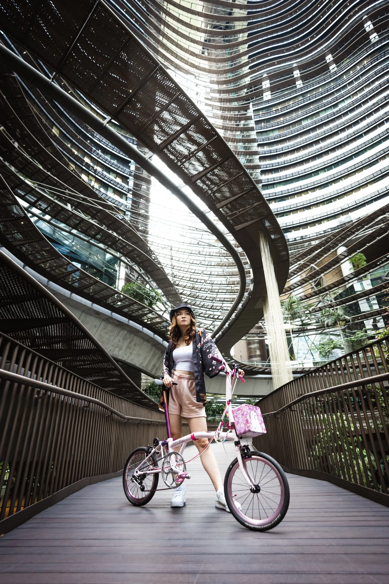 CO2-CCO-OK-CollabShoot-Crystal-Urban-LoRes (4).JPG