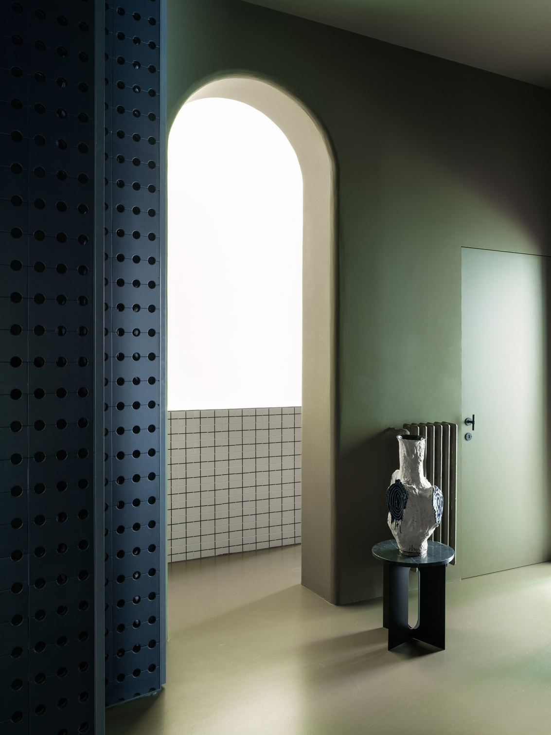 Perfect Darkness-04.jpg