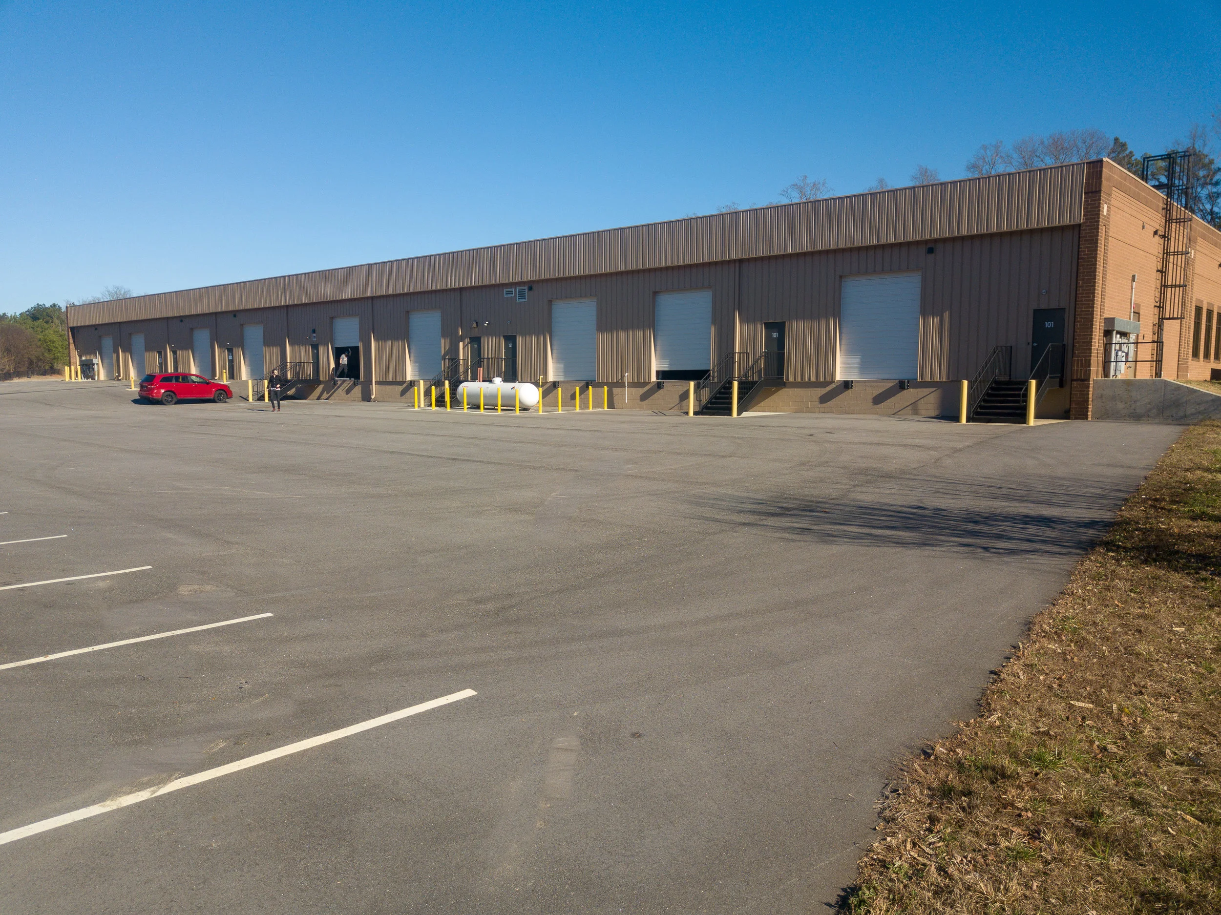 3070 - Buidling Exterior - Loading Docks.jpg