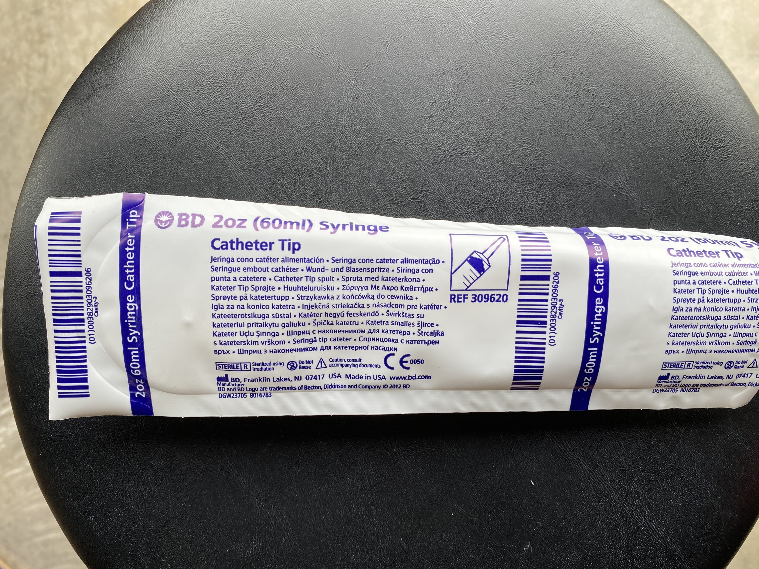 BD  2oz 60ml Syringe Catheter Tip.JPG