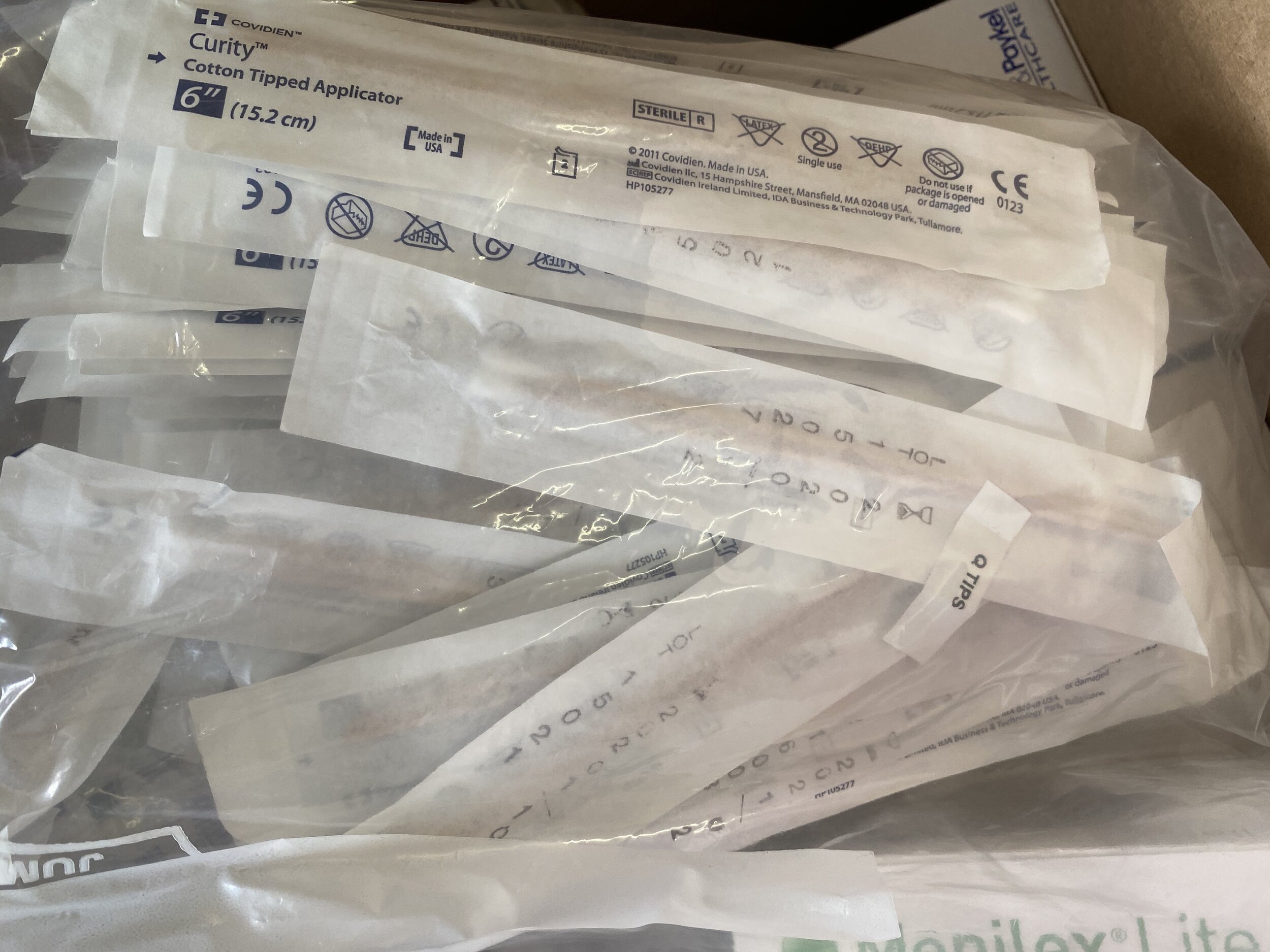 Curity Cotton Tipped Applicator 6"